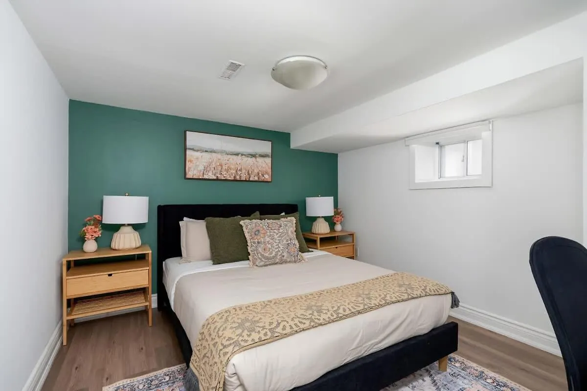 Holiday home Private 2 Storey Home With 3Br-2Ba By Queen West Toronto Canada